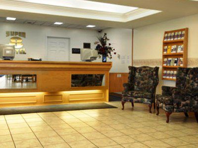 Super 8 By Wyndham Saskatoon Near Saskatoon Airport Hotel Interior photo